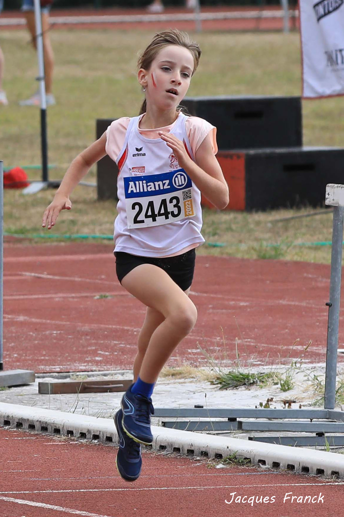 600 m