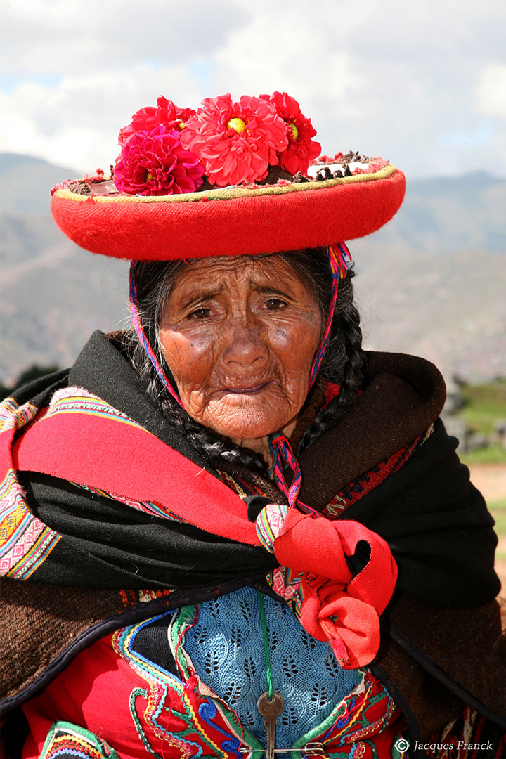Pérou - En costume local près de Cusco